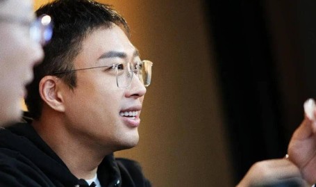 金秀贤经纪公司发声!狡赖逼迫雪莉拍床戏背后本相几何?(2025眷注这个寰宇的六个问号)(文娱圈新春喜庆王菲谢霆锋张柏芝各展美满新篇 温馨刹时引热议)