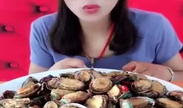 妹妹的鲍鱼,妹妹的独特美食体验记”