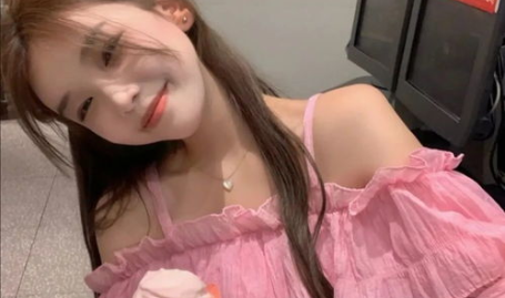 头像女ins擦边高清头像,展现独特魅力与时尚感”