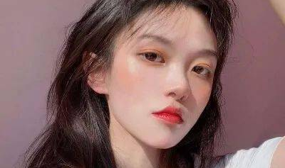 女生头像高冷,解码女生头像中的神秘气质